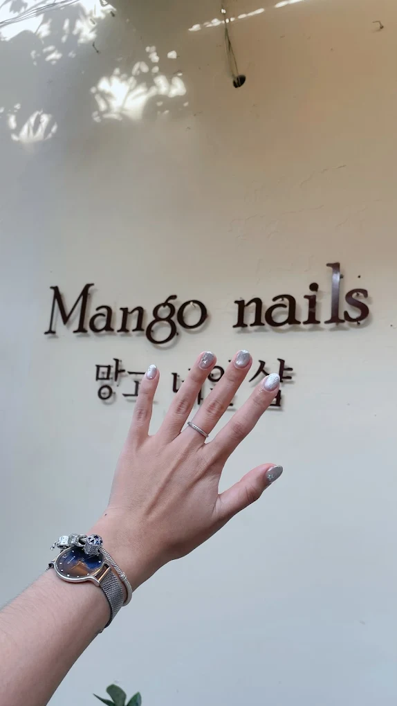 到Mango Nails体验一次美甲服务，即可获得价值 800,000 越南盾的美甲代金券