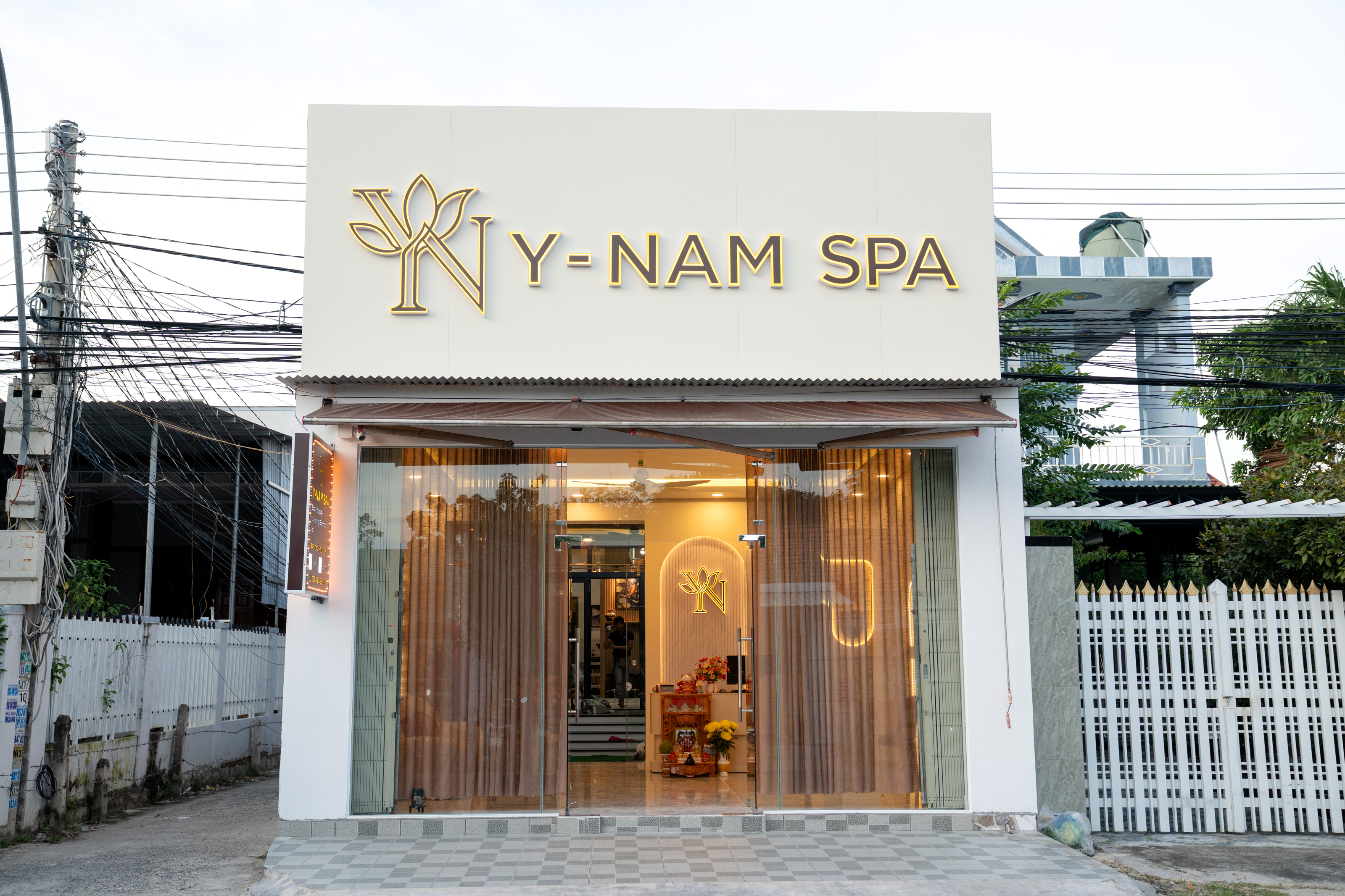  Trải nghiệm miễn phí liệu trình massage 60 phút khi trải nghiệm trực tiếp tại Y-NAM SPA
