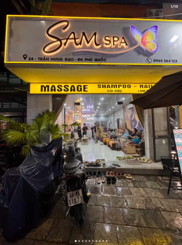 位于富国岛西部（靠近夜市）的 SAM SPA 提供2份60分钟服务菜单任选其一（不包括 Thai Massage 和 4 Hands Massage）