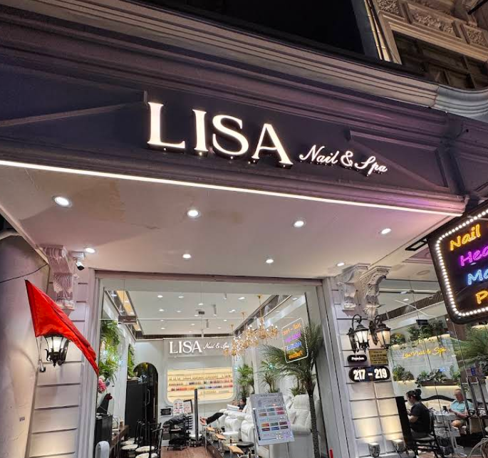胡志明 Lisa Nail Spa 提供2 人组总额 1,000,000 越南盾（多家门店，晚上20:00预约需要费用）要求还在修改中......确定后更新